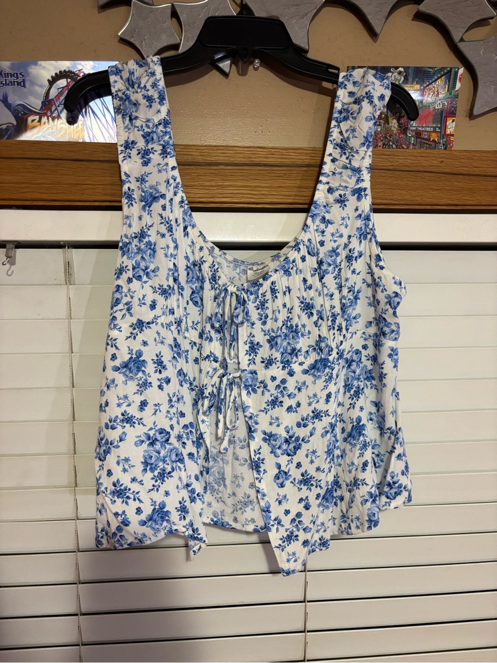 NWOT No Boundaries Floral Blouse